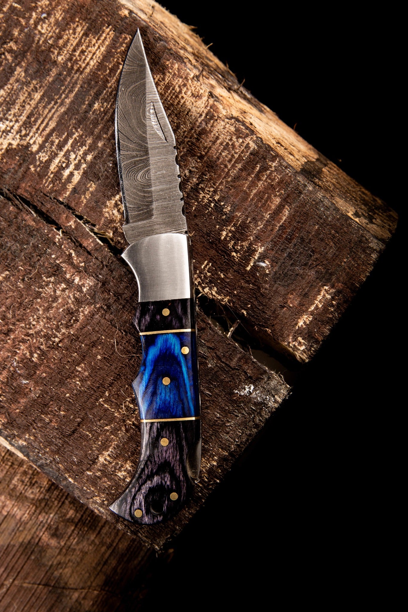 6” Hand Made Damascus Steel Hunting Pocket Knife for Camping with Folding Blade & Black & Blue Premium Dollar Sheath Handle